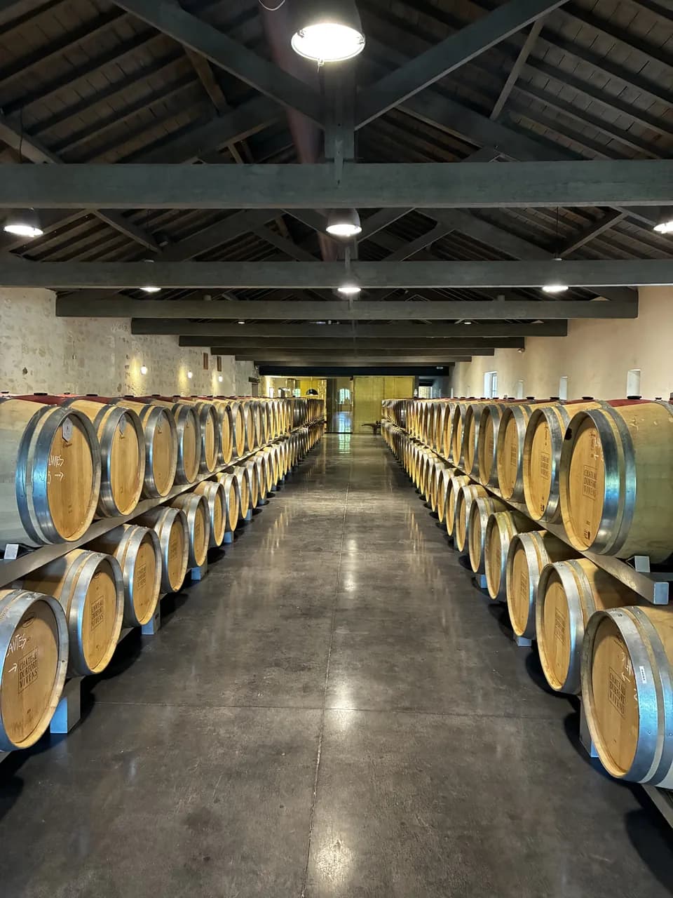 Barriquekeller von Château Durfort-Vivens in Margaux